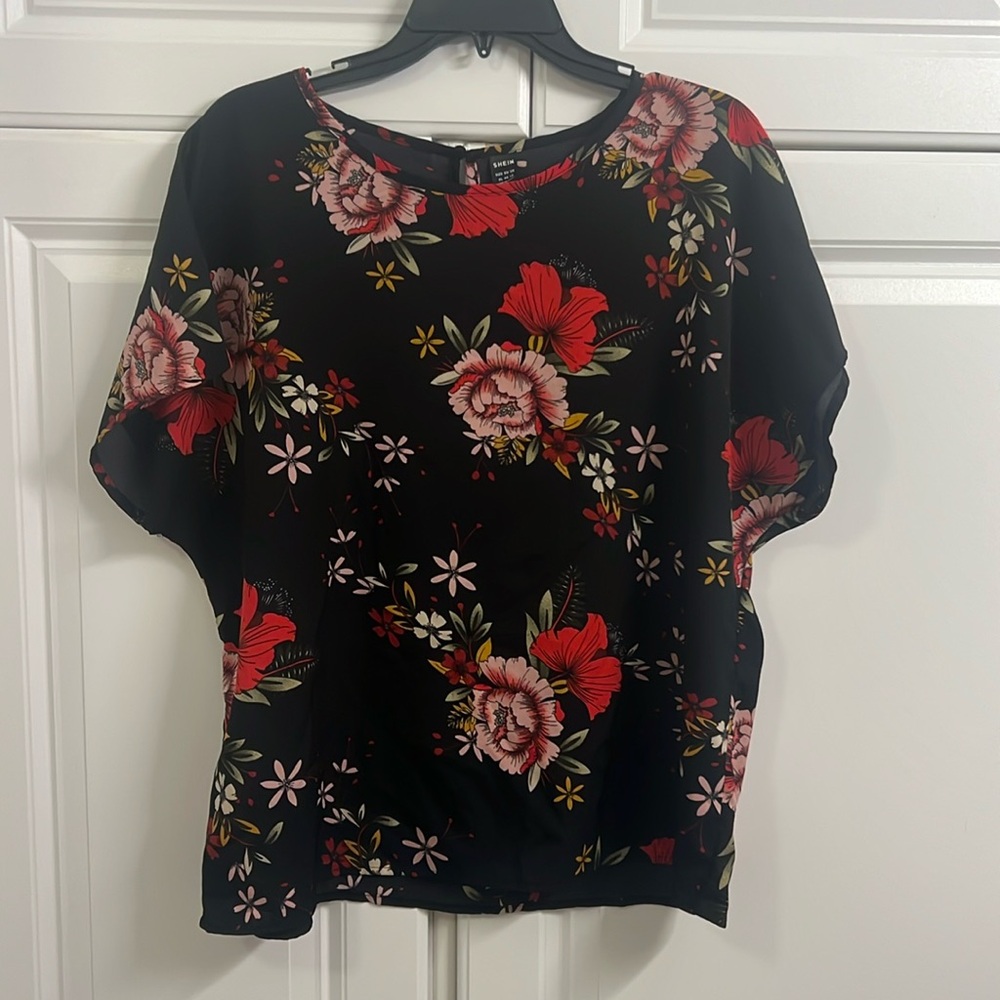 SHEIN Red/ Black Floral Blouse